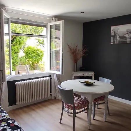 Belle Dependance, Cosy, Confort Apartment